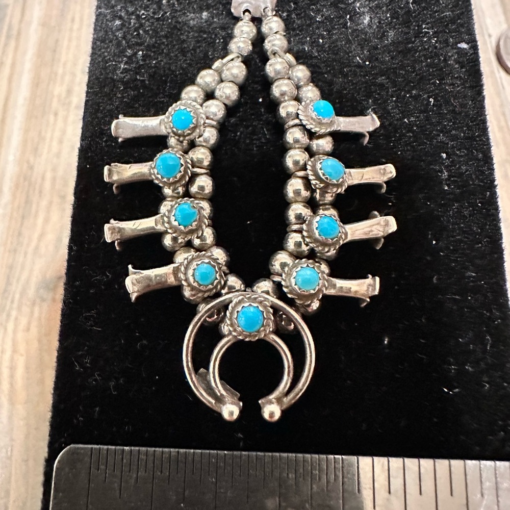 Native made mini squash blossom pendant - Picture 5 of 8